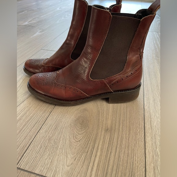 Leather boots - Picture 3 of 9